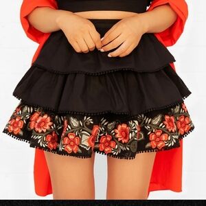 Herencia Collection 'Muñequita' black tiered ruffle mini skirt embroidered M